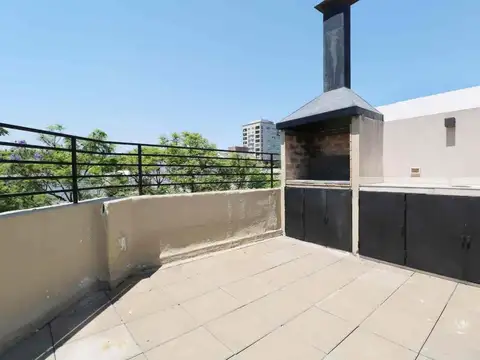 Venta PH 4 ambientes con terraza en Saavedra.