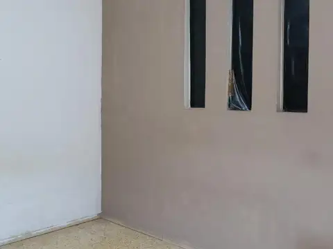 Depto Tipo Casa en Venta en Villa Luzuriaga, USD 53.000