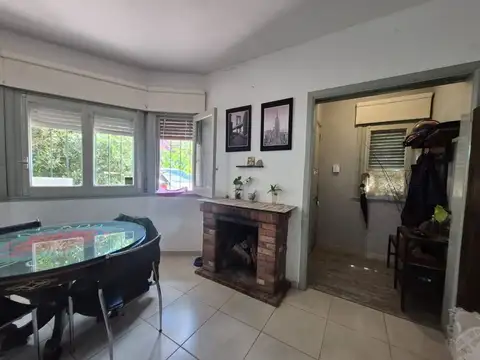 Casa en Venta con 1 cochera