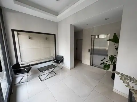 San Martín 700, Piso 2