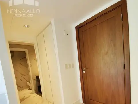 Oficina en Alquiler con 1 cochera