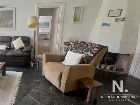 Casa 6 ambientes con 5 baños