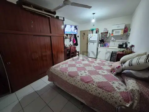 VENTA DE MONOAMBIENTE EN POMPEYA - CAPITAL FEDERAL
