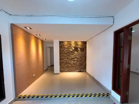 Los Paraisos 100