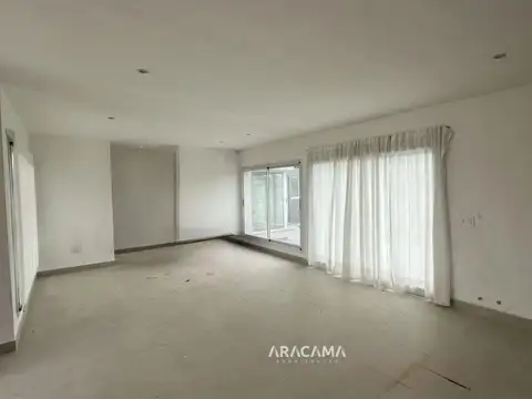 Casa en Venta en Santa Ines, USD 230.000