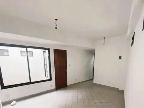 Oficina en Alquiler en Ramos Mejía Sur, $ 350.000