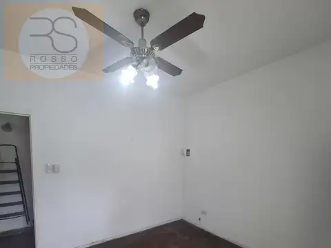 Departamento en Alquiler en El Palomar, $ 350.000