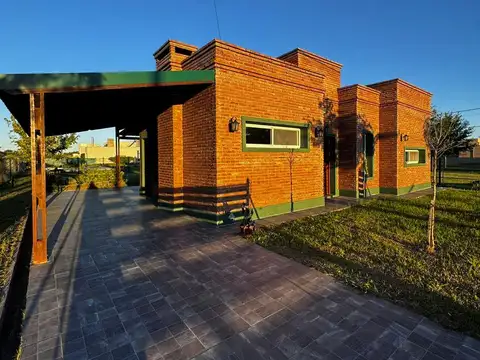 CASA 2 DORMITORIOS EN LAS CASUARINAS