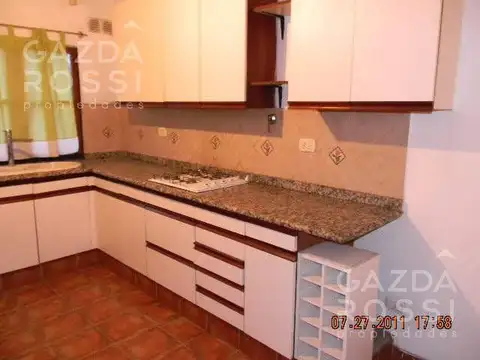 Casa en Venta con 1 cochera