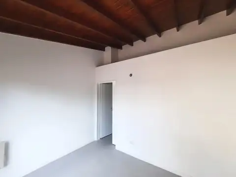 Depto Tipo Casa en Venta 6 años