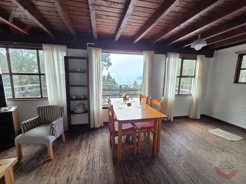 Casa en Alquiler en Melipal km4 – 5 ambientes