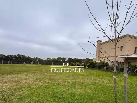 Santa Lucia 4200