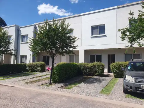 ALQUILER DUPLEX 3 AMB EN  PELLEGRINI VILLAGE PILAR