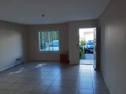 Casa en Alquiler al Norte
