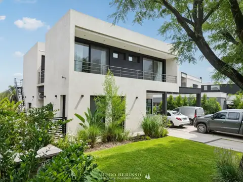 CASA EN VENTA SAN ISIDRO LABRADOR 100
