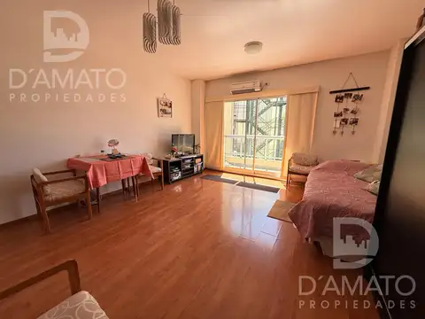 Departamento en Venta en Villa del Parque, USD 75.000
