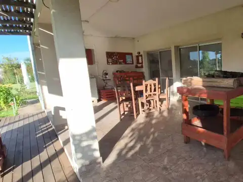 Casa en Venta con 3 cocheras