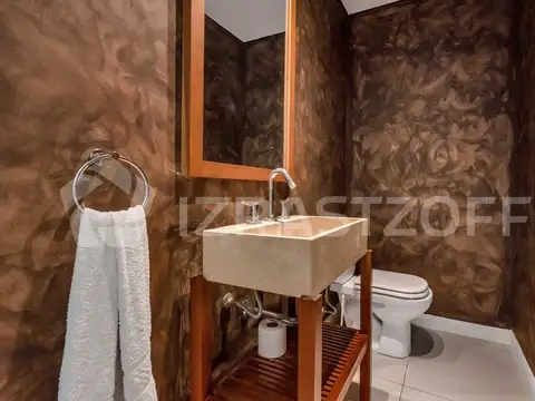 Duplex en Farm Club con vista al lago, 3 dormitorios, playroom y escritorio