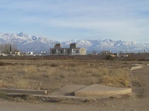 Prolongación Lobello y Calle Publica