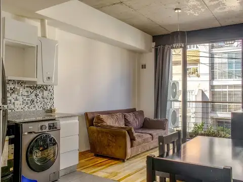 Venta Departamento en dúplex 2 ambientes con balcón amplio en Saavedra