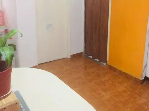 Casa en Venta en Moron Sur, USD 91.000