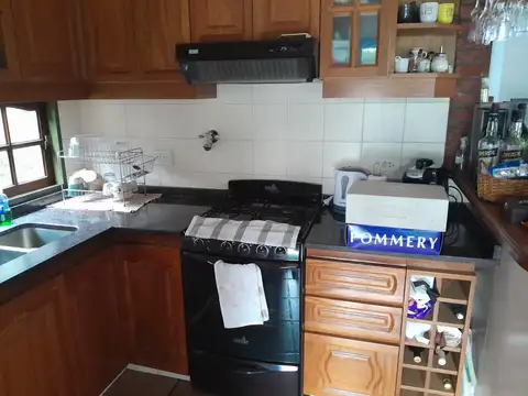Casa 3 ambientes con 2 baños