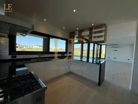 Casa en Venta al Noreste