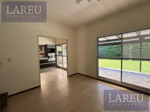 Casa en Venta con 1 cochera