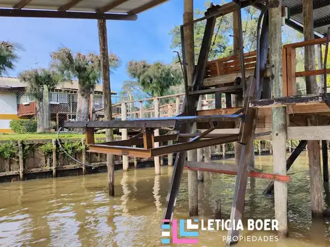 Casa 7 ambientes con 5 baños