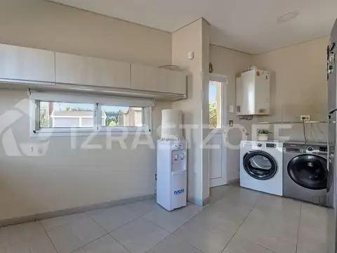 Casa en Venta al Oeste