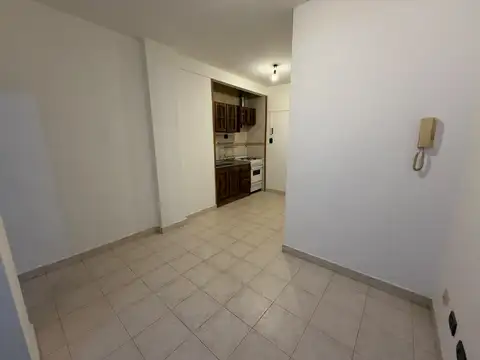 General Güemes 4000, Piso 2