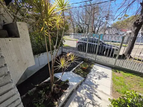 Casa en Venta en Villa Sarmiento, USD 195.000