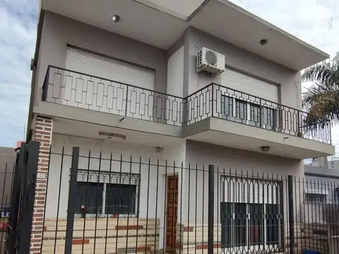 AMPLIO DUPLEX 3 AMBIENTES
