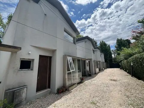 24 e/ 462 y 464 - City Bell