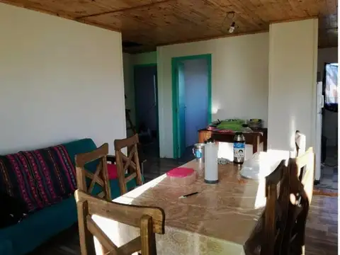 Casa 4 ambientes con 1 baño