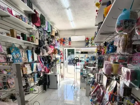 LOCAL COMERCIAL SIN EXPENSAS CON RENTA 7%