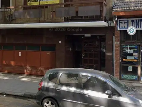 Cochera Cubierta con portón electrico en Almagro Fija En PB