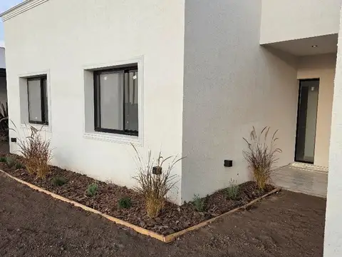 Casa en Venta en Horizontes al Sur, USD 180.000