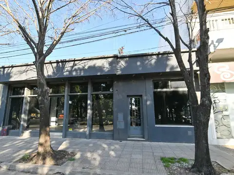 IMPORTANTE INMUEBLE EN VENTA - CENTRO V. TUERTO