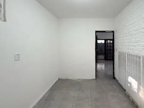 Depto Tipo Casa en Alquiler en Parque San Martín, $ 850.000