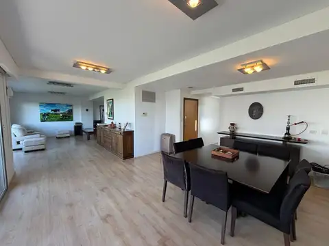 Departamento 5 ambientes con 3 baños
