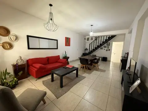 Depto Tipo Casa en Venta de 4 ambientes