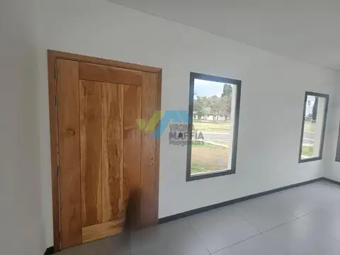 Casa en Venta en Pilar Del Este, USD 185.000