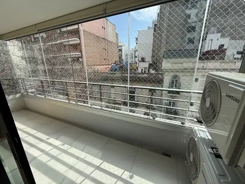 Vidt 1600, Piso 4