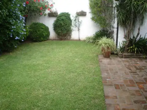 Casa en Alquiler en Martínez, $ 2.300.000