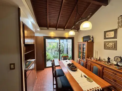 Casa 6 ambientes con 3 baños