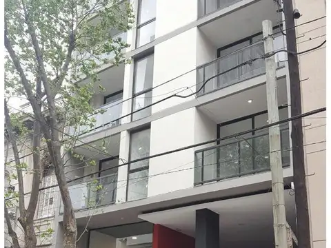 Laprida 36 , Piso 1