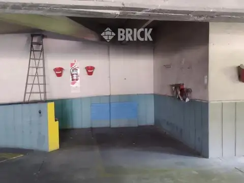 COCHERA EN AV. LAS HERAS Y AUSTRIA - 10 M2 EDIFICIO DE COCHERAS CON VIGILANCIA