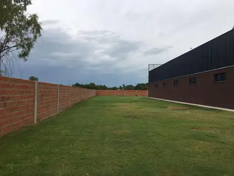 Venta de excelente GALPON  a estrenar