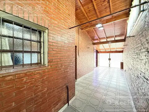 Casa en Venta con 1 cochera